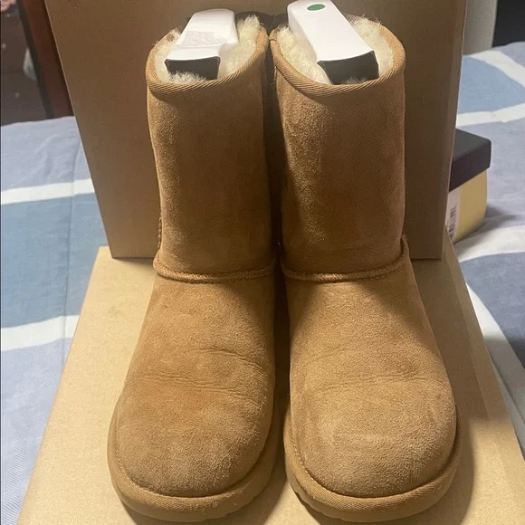 UGG Tan Suede Ankle Boots - Picture 1 of 4
